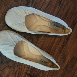 Earth Women's Flats