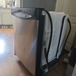 Dishwasher  MAYTAG