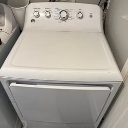 Laundry and dryer