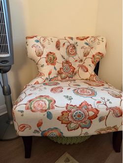 Accent chair