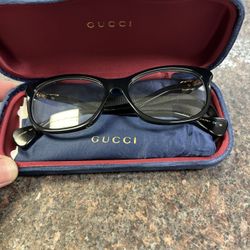 Gucci Clean Lens Glasses 
