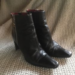 D P Leather , Zippered , Ankle Boots