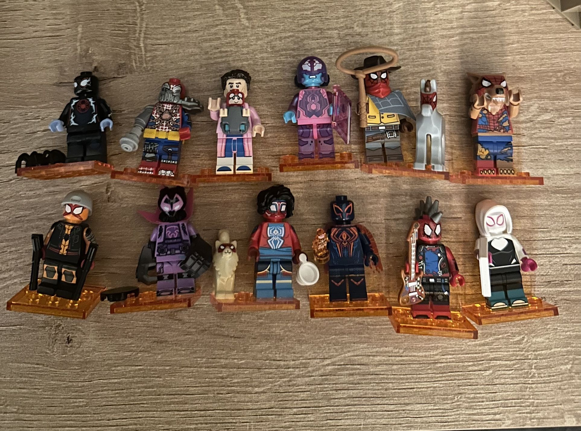 Lego Spiderman into the Spiderverse Minifigures