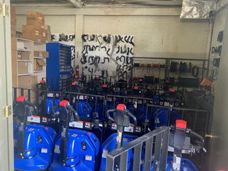 BIG JOE ELECTRIC PALLET JACKS