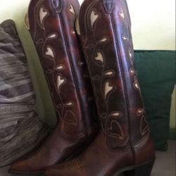 New Ladie’s Wrangler Leather Boots Size 7 1/2 - 8