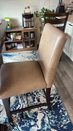 Solid wood and leather high chairs