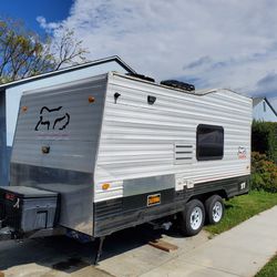2003 BAJA TOYHAULER 16 FEET GREAT CONDITION NOT WILLING TO TAKE $1000 OR MORE OFF!!