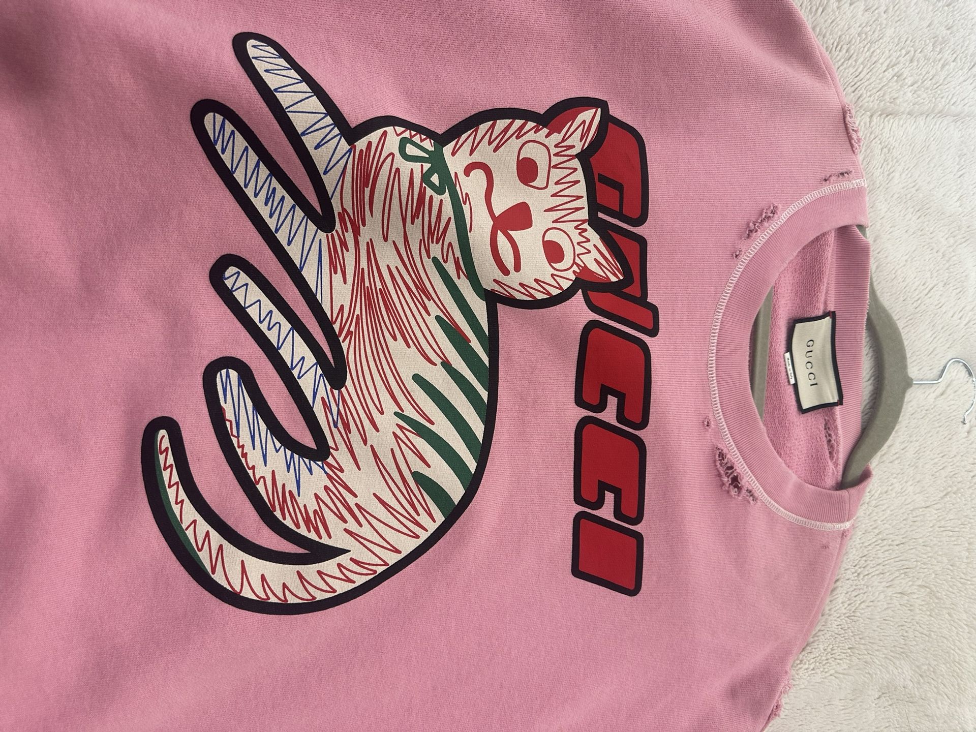 Authentic Men’s Gucci Crewneck Sz L $100