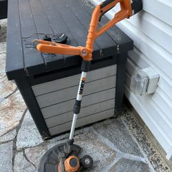 Worx Cordless String Trimmer