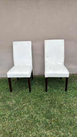 Dining chairs 6 total