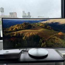 Samsung 34" ultrawide curved monitor thunderbolt 3 built-in laptop charging