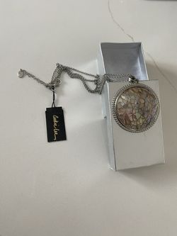 Beautiful Brand New Necklace