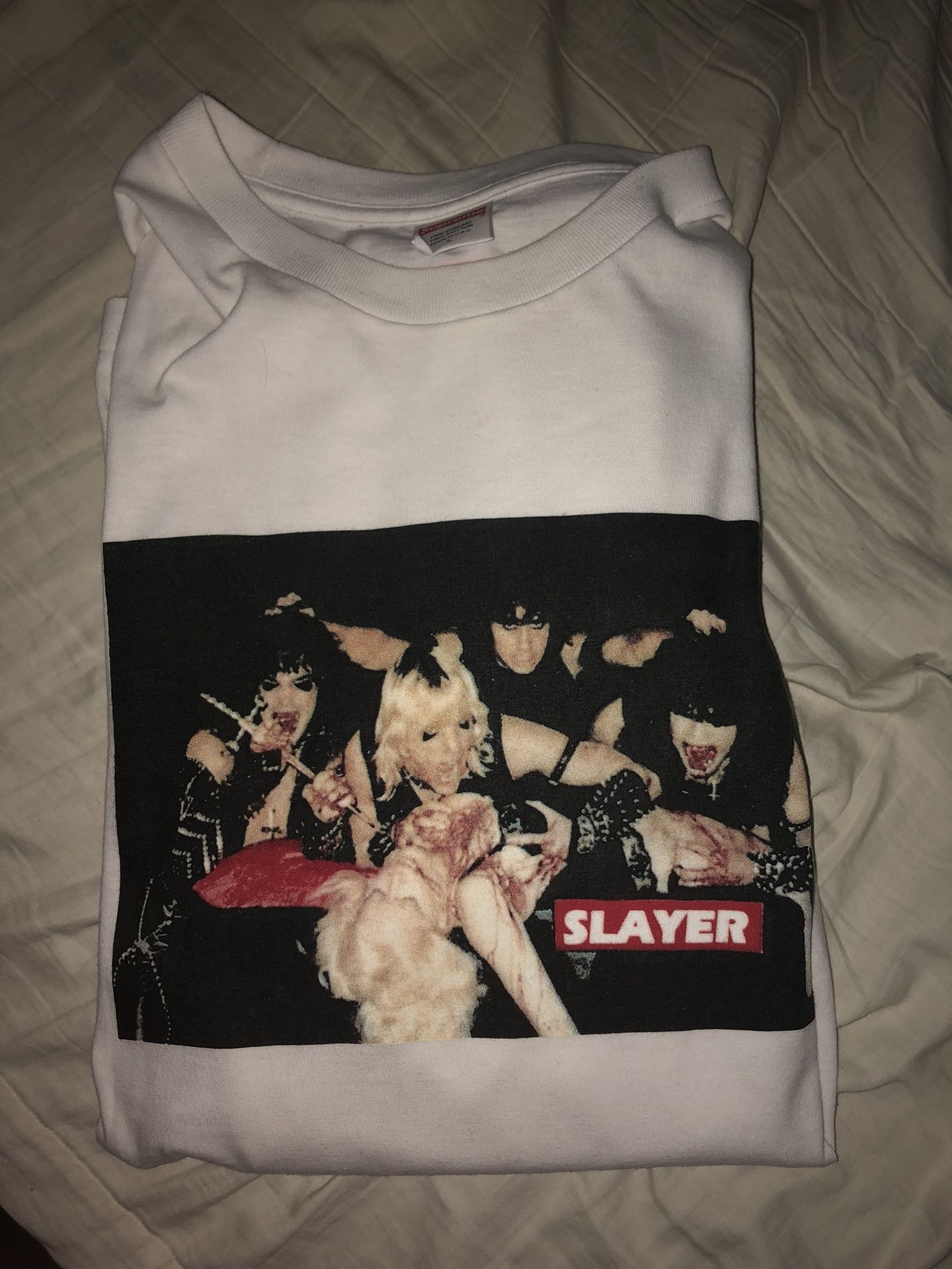 supreme tee