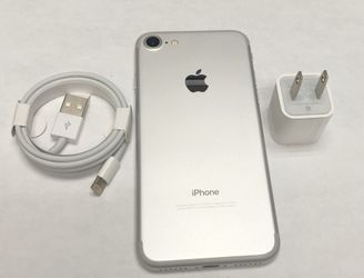 iPhone 7 128GB Factory Unlocked