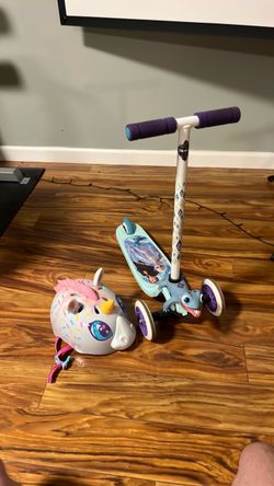 Huffy Disney Frozen 2 Scooter + Unicorn Helmet