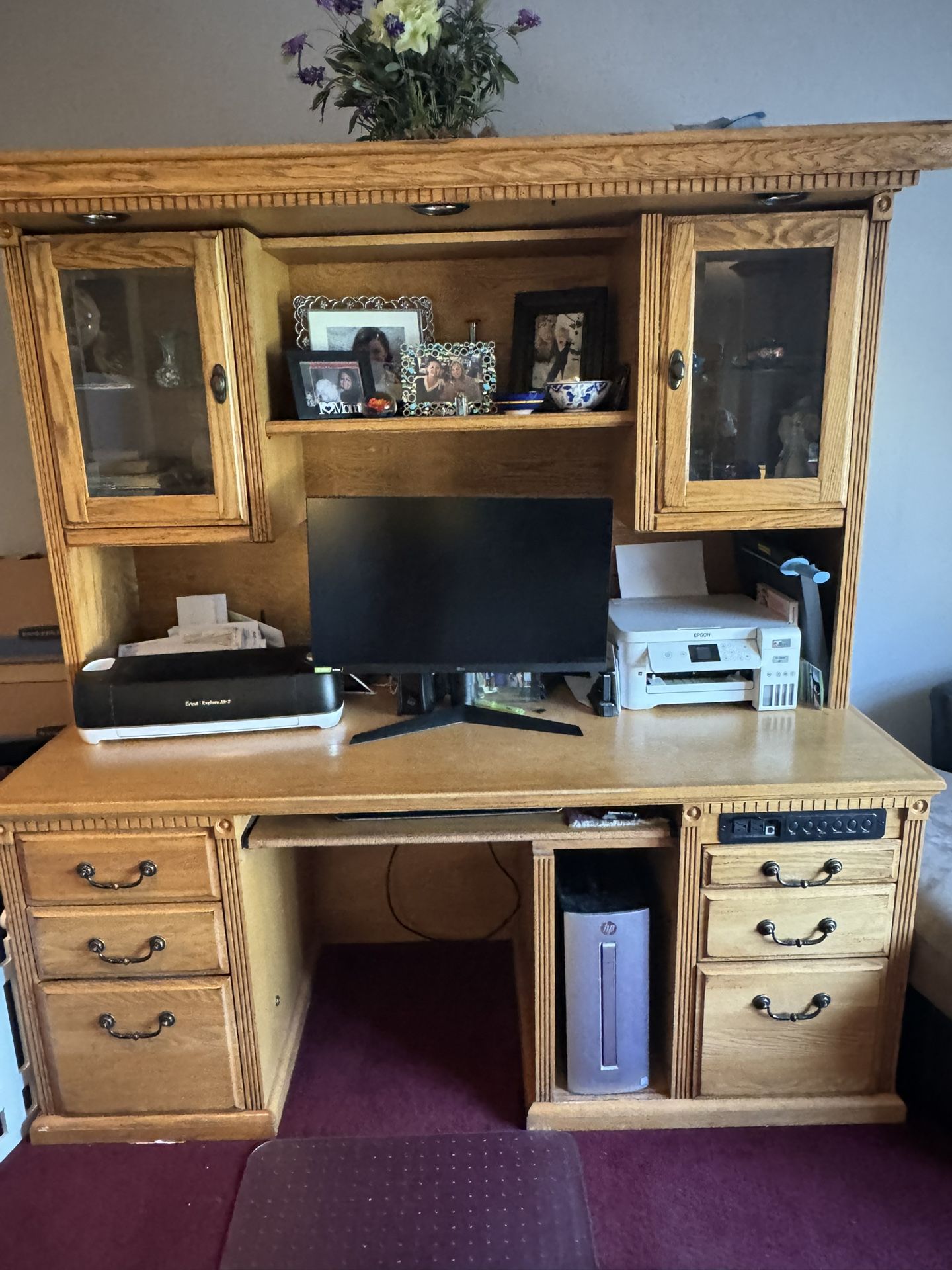 Real Oak Computer Desk for Sale in Great Falls, MT - OfferUp