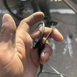 Viví Bike Works Fine Just Messed Up One Of tne Wires 