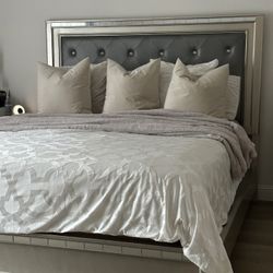 4 Pc Bedroom