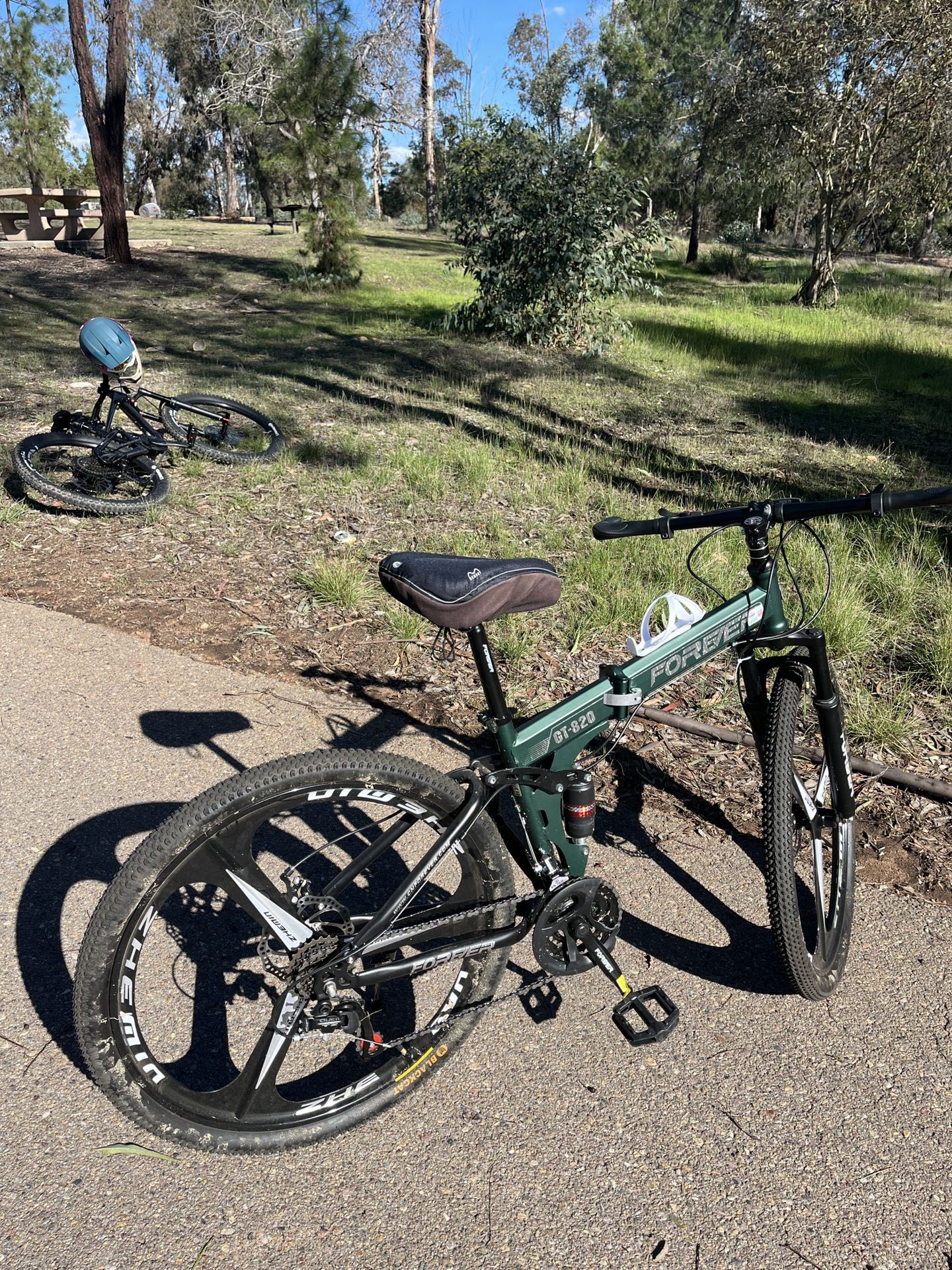 Forever Folding Mountain Bike | 27.5” | 24-Speed | Dual Suspension | Like New