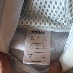 Large Adidas pullover sweatshirt perfect condition no stains at all size large inbox me $60flat