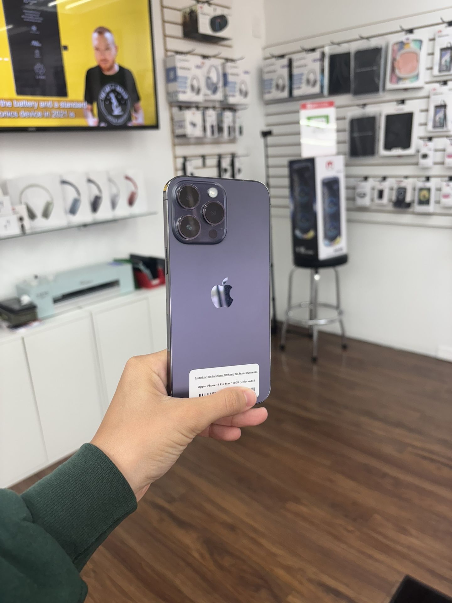 iPhone 14 Pro Max Unlocked 128gb $99 Down