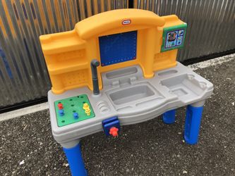 Kids Little Tikes works space