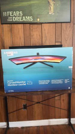 Curved Samsung monitor 27” with box.
