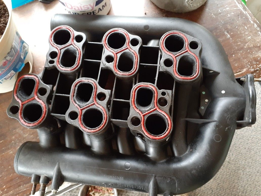 3.8l v6 split port induction intake manifold windstar/mustang
