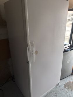 Kenmore freezer 19.1 cubic feet