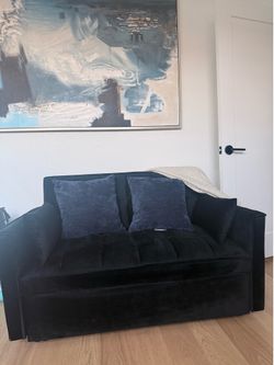Pullout couch bed