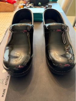 Like new Danskos Sz 38