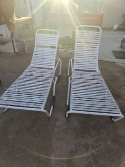 Used LAWN CHAIRS *GOOD CONDITION*