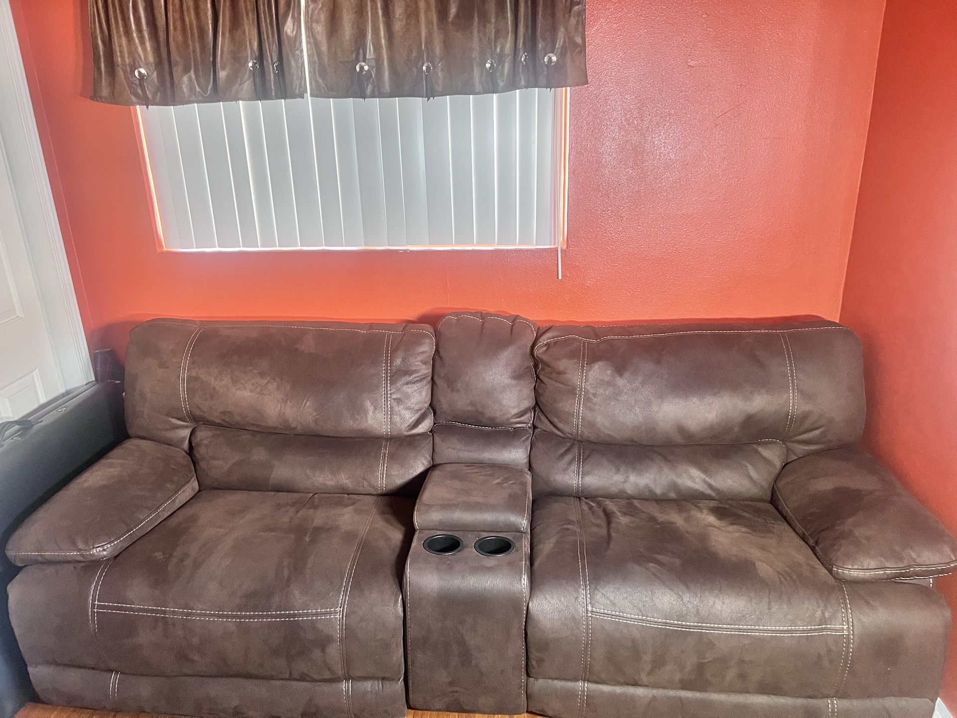 reclining couch (recliner)