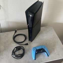 PS5 Slim 