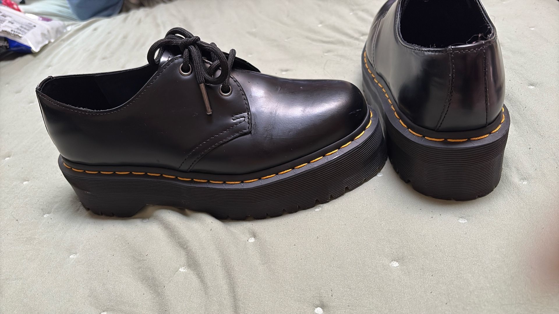 Dr. Martens Size 7 Men 8 Women