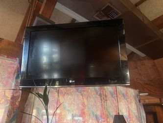 LG and Samsung Flat Screen TVs, Untested, 3 Available