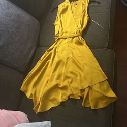 Gold Dress 4P NWOT *