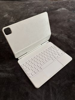 Apple Magic Keyboard For iPad Air 11