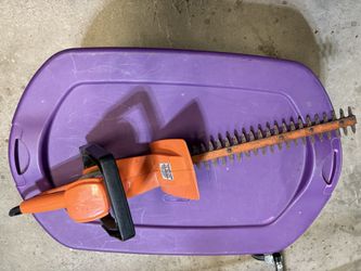 BUSH TRIMMER