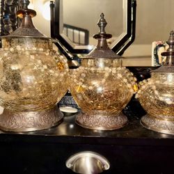 Hemisphere, Decorative apothecary jars 