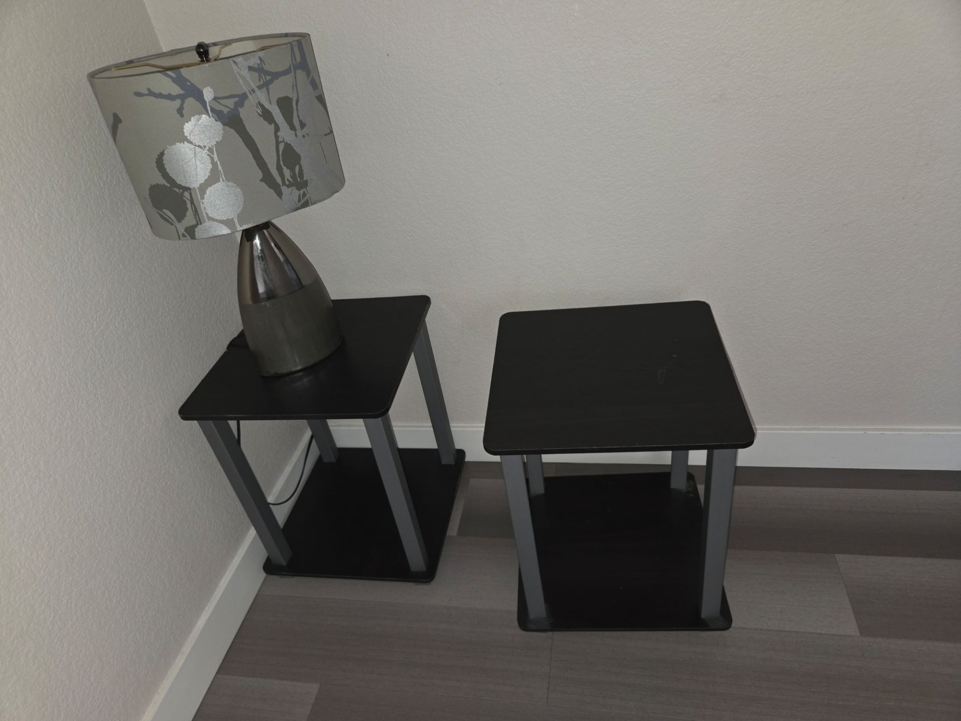 2 Nightstands tables with lamp silver and Grey