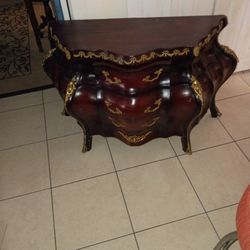 rare deal ancient bombe chest here Louis xv style 