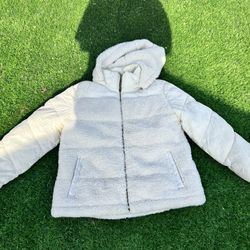 Crème Color Women’s Fleece/ Puffer Jacket