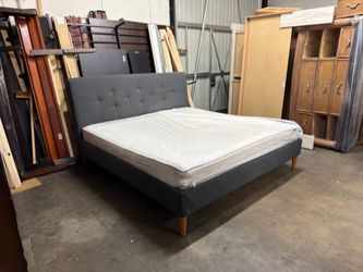 King bed $340