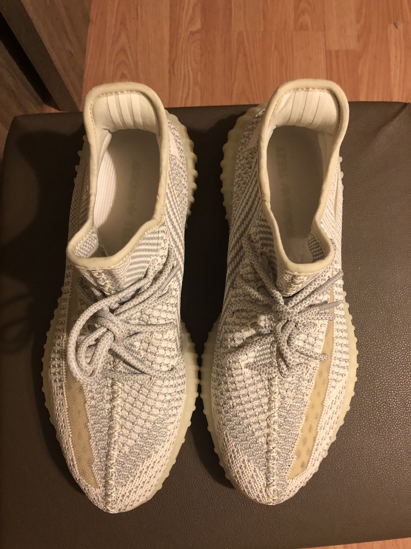 Yeezy 350 v2 Lundmark