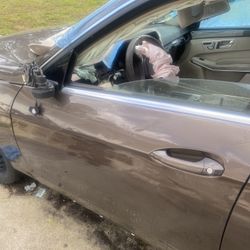 2016 Mercedes Driver Front Door