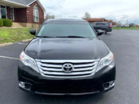 ***IN EXCELLENT CONDITION Avalon 2O11***NEW TIRES***