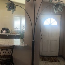 Floor lamp