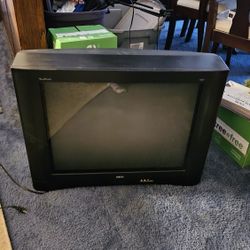 24" RCA anolog TV