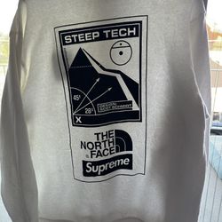 The North Face x Supreme Pullover Sweatshirt